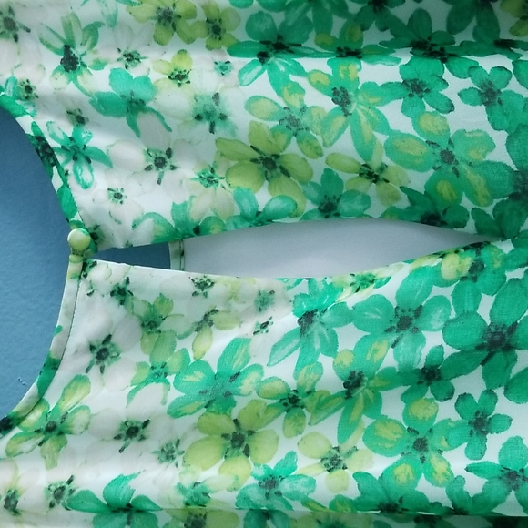 Calvin Klein Summer Dress. - Picture 3 of 3